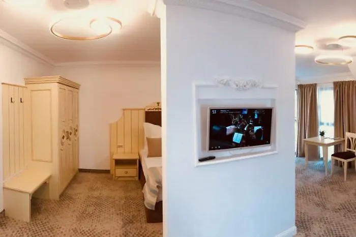 Atlas House Luxury Pensionat 4*