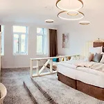 Atlas House Luxury بيت ضيافة بلوفديف