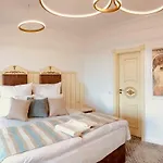 Atlas House Luxury بيت ضيافة 4*