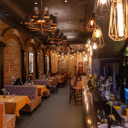 Atlas House Luxury Πανσιόν 4*