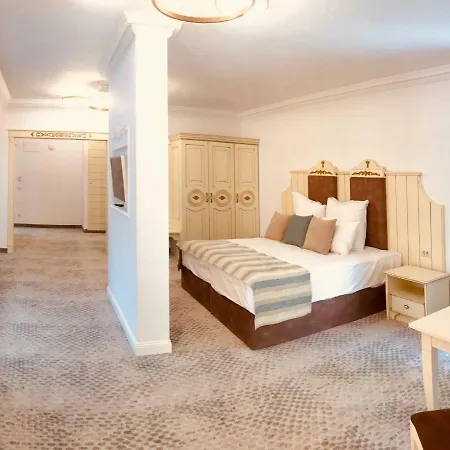Atlas House Luxury Pensjonat 4*