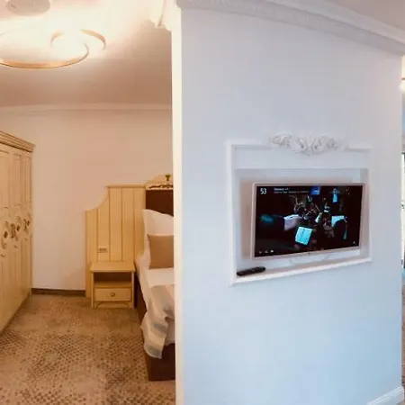 Atlas House Luxury Pensjonat 4*