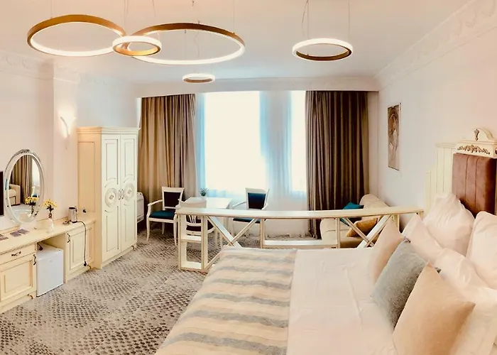 Atlas House Luxury 4*