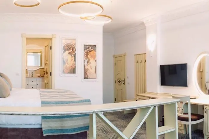 Atlas House Luxury Πανσιόν